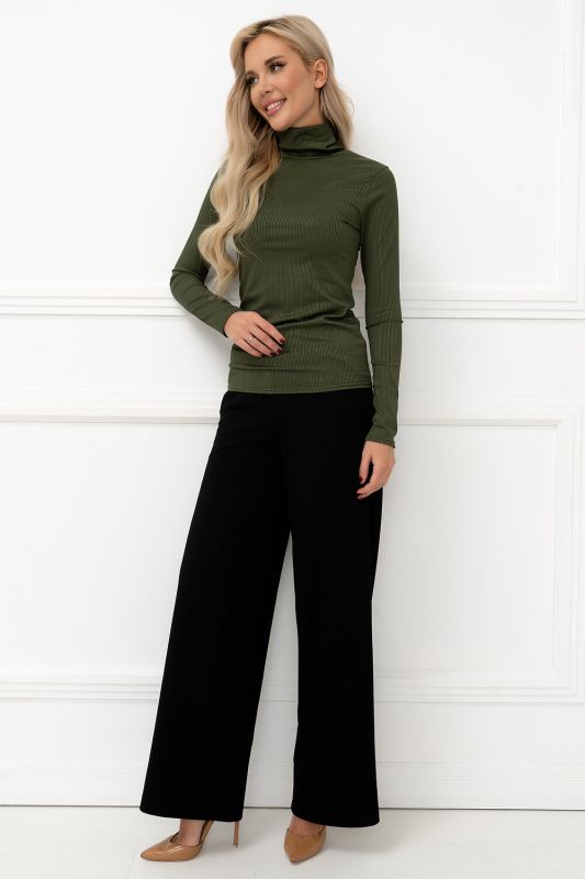 472624 Open-style Turtleneck